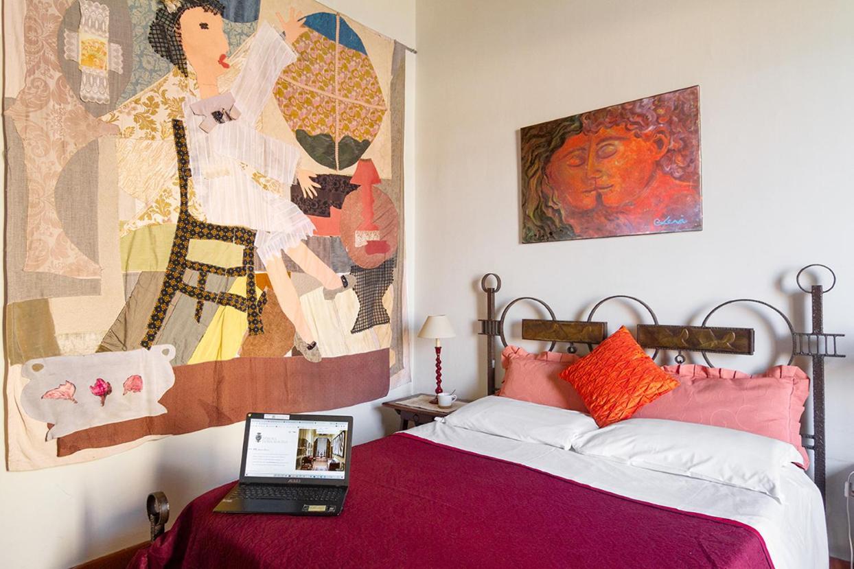 Donna Regina Dimora D'Epoca Apartment Napoli Exterior foto