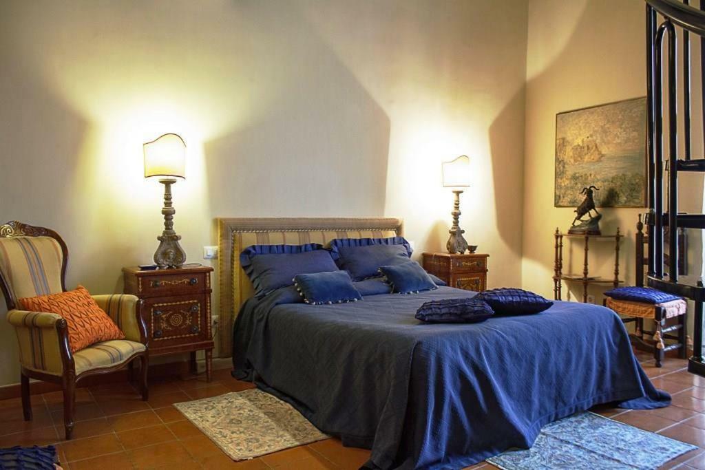 Donna Regina Dimora D'Epoca Apartment Napoli Exterior foto